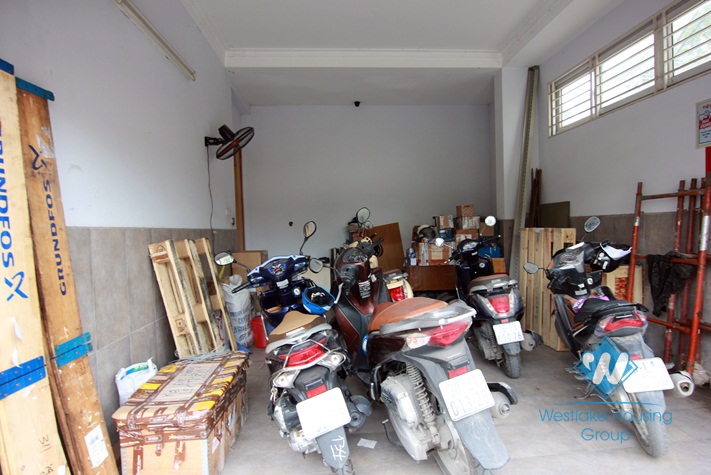 Beautiful House-office for rent in Tay Ho area, Ha Noi city 